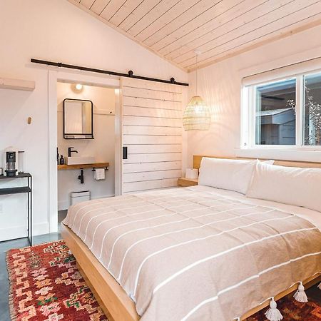 Shortboard Room Includes Queen Bed Stinson Beach Bagian luar foto